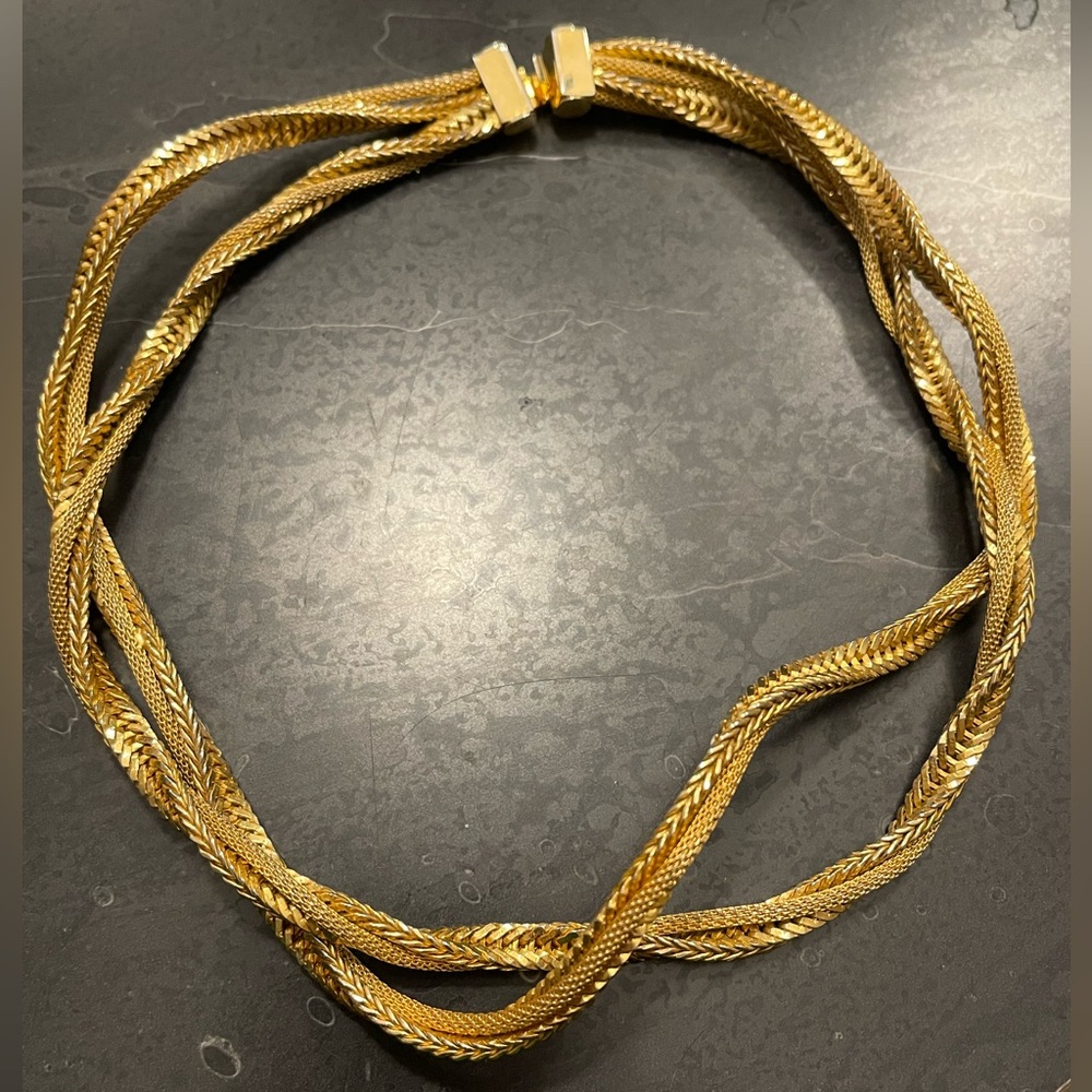 Continental vintage gold tone Twisted Necklace